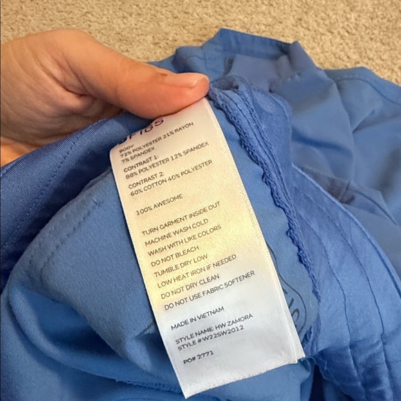 Ceil Blue Figs Scrub Set XL - Picture 8 of 9